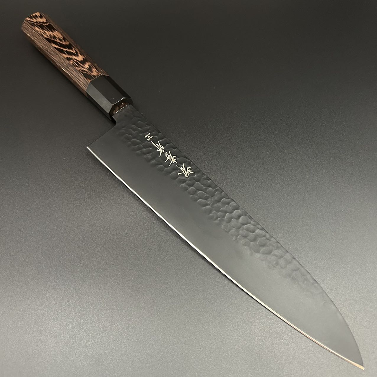 Gyuto VG10 Kurozome-Tsuchime Wenge 240mm