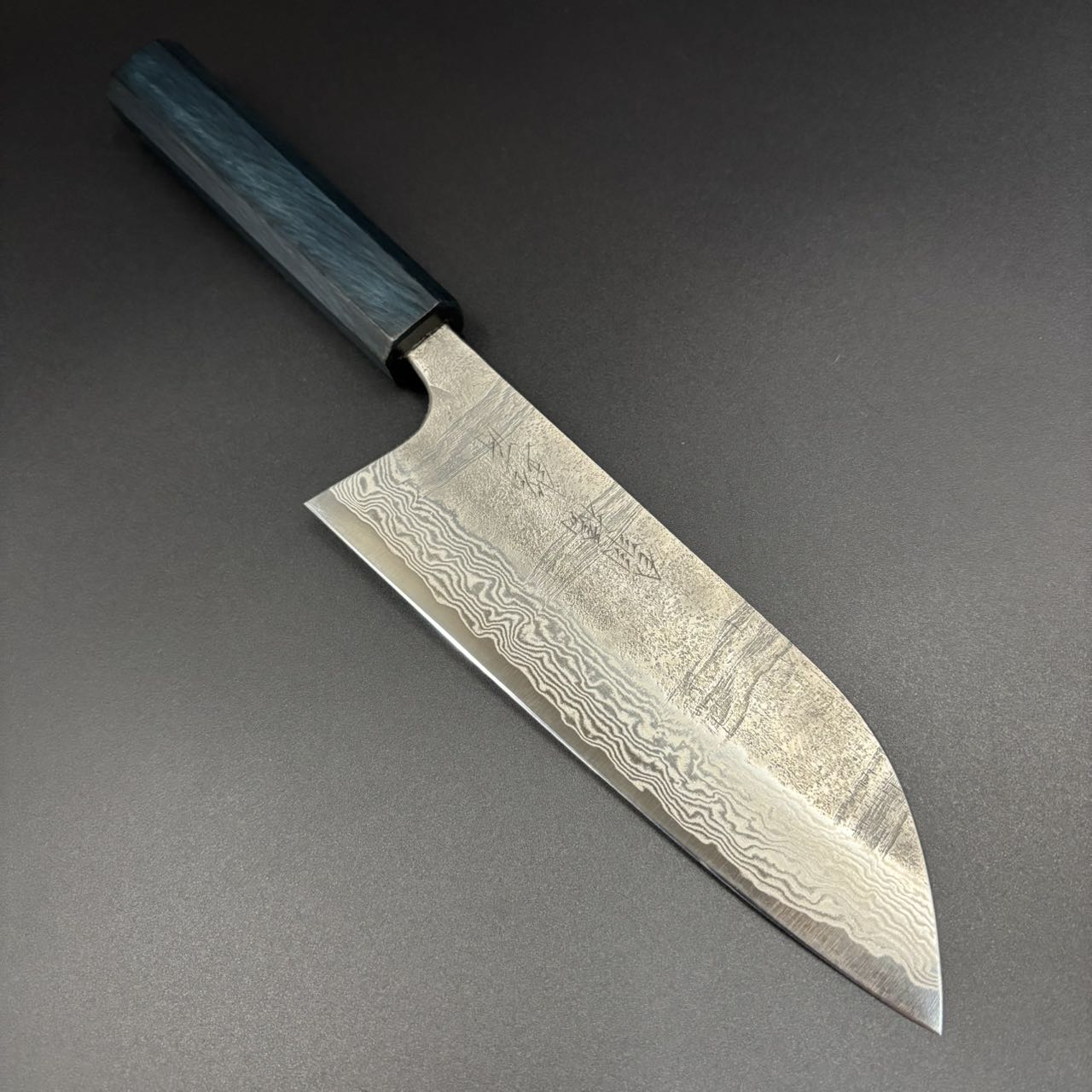 Santoku Silver-3 Nashiji Damascus Urushi 165mm